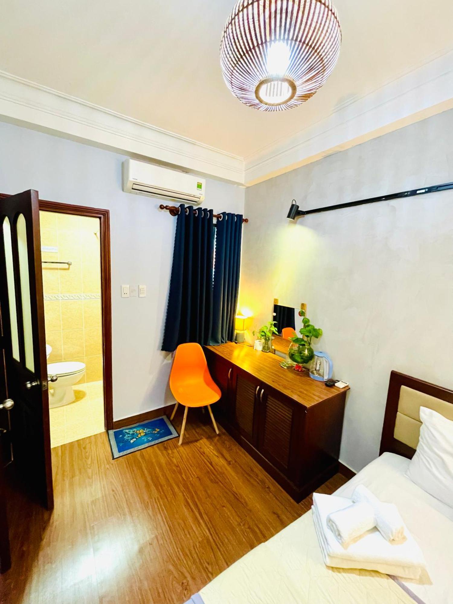 Giang Son Hotel江山民宿范五老区酒吧街胡志明市 Hotel Cidade de Ho Chi Minh